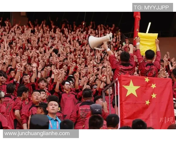 足球明星颠口香糖引发热议球迷热情高涨背后的故事与影响